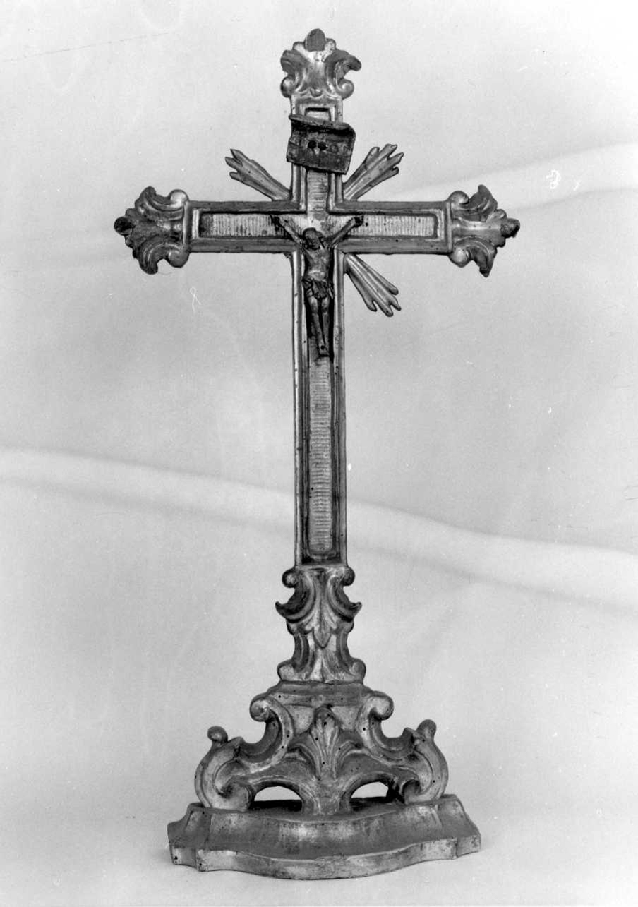 Cristo crocifisso (croce d'altare, opera isolata) - bottega piemontese (metà sec. XVIII)