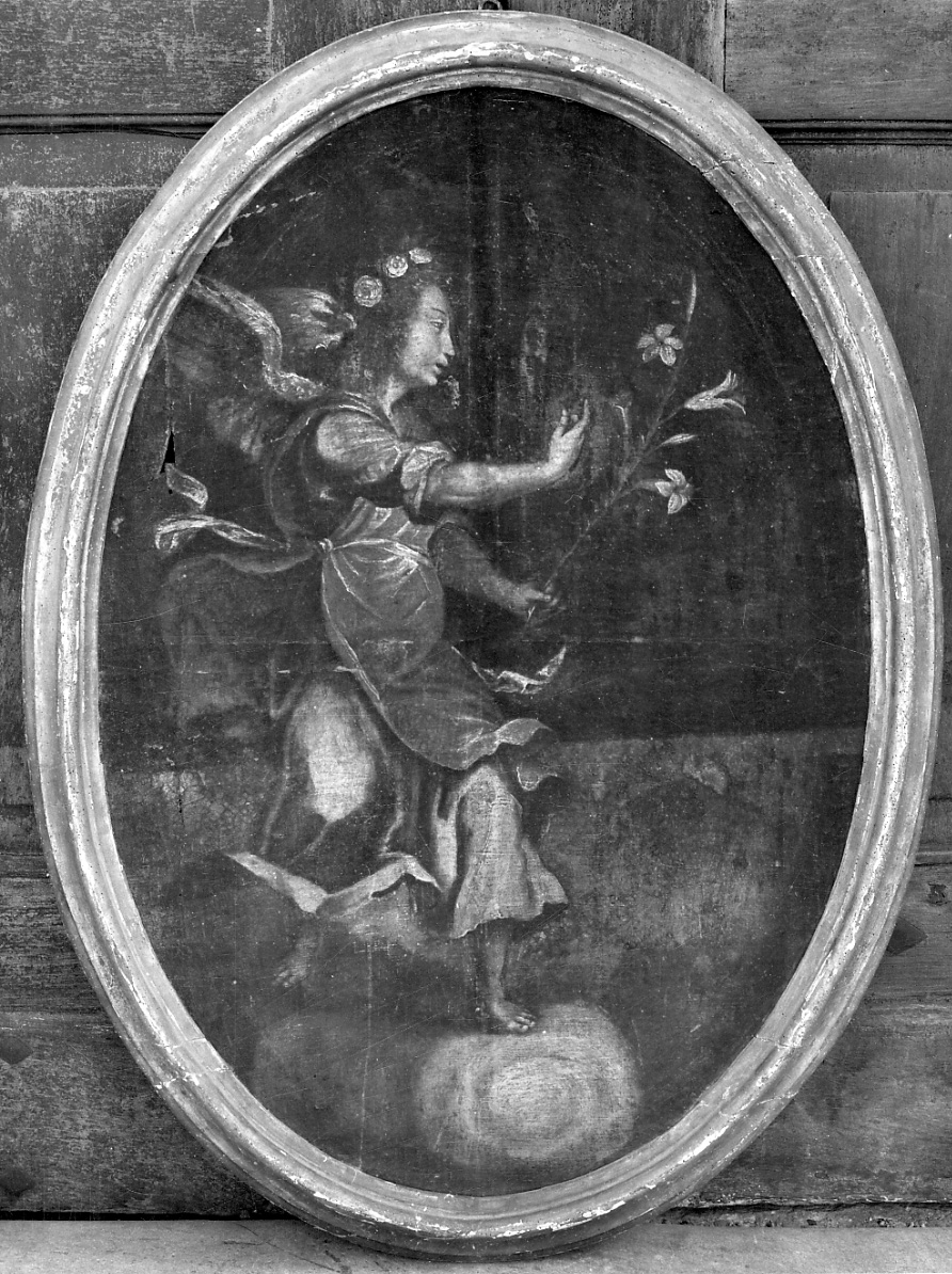 angelo annunciante (dipinto, elemento d'insieme) - ambito piemontese (secc. XVII/ XVIII)