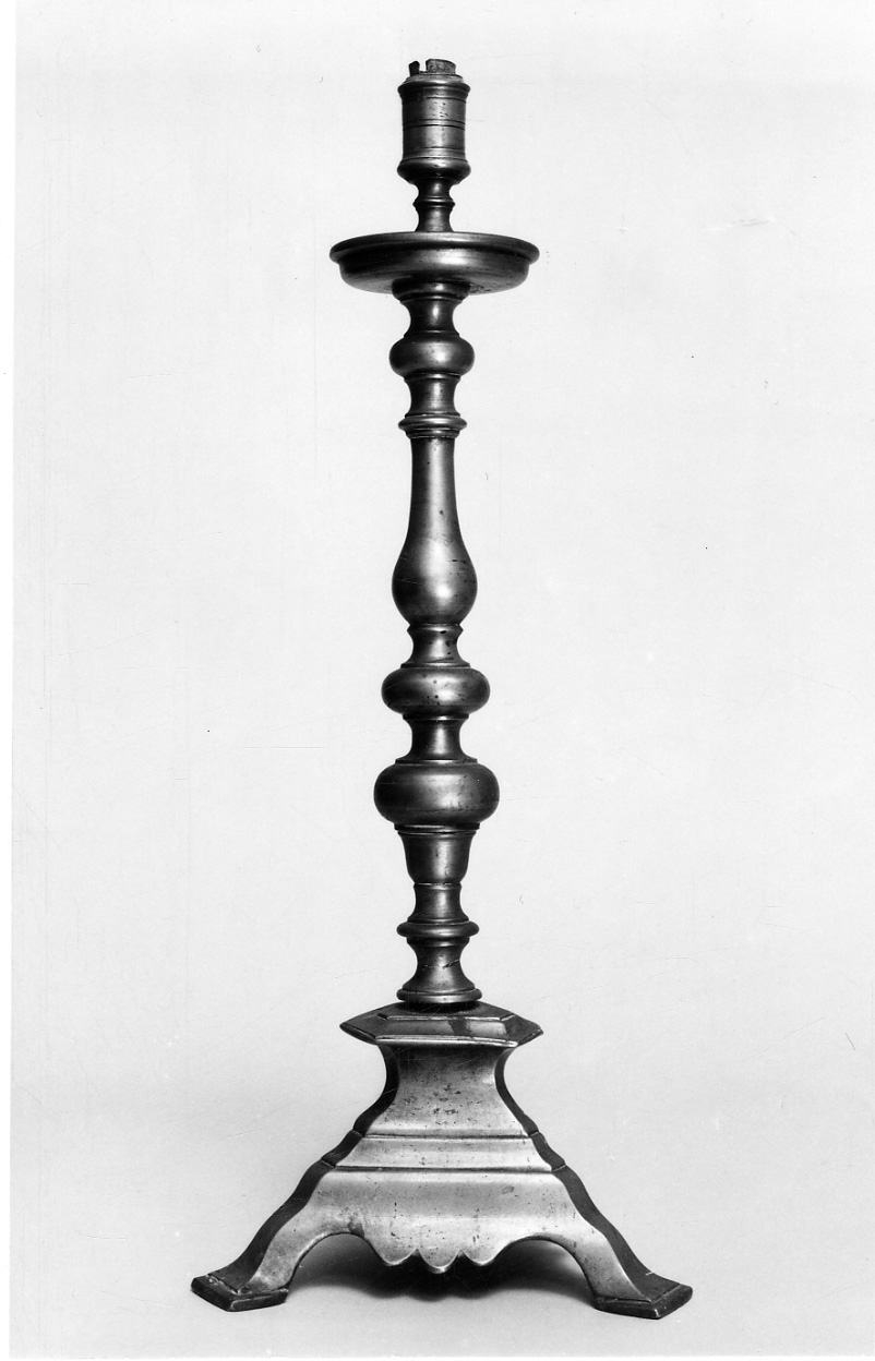 candeliere, opera isolata - bottega piemontese (sec. XVIII)