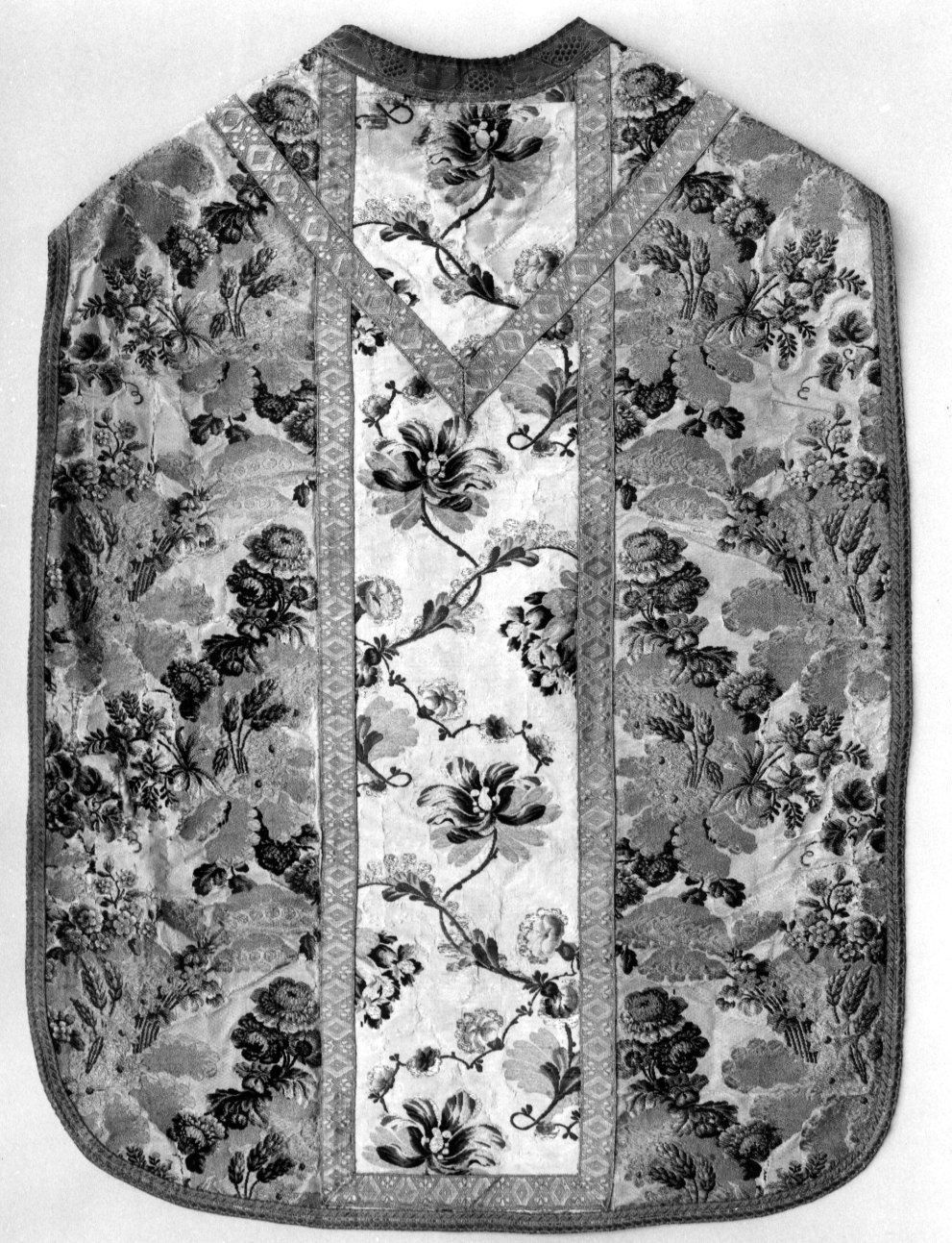 paramento liturgico, insieme - manifattura francese (metà sec. XVIII)