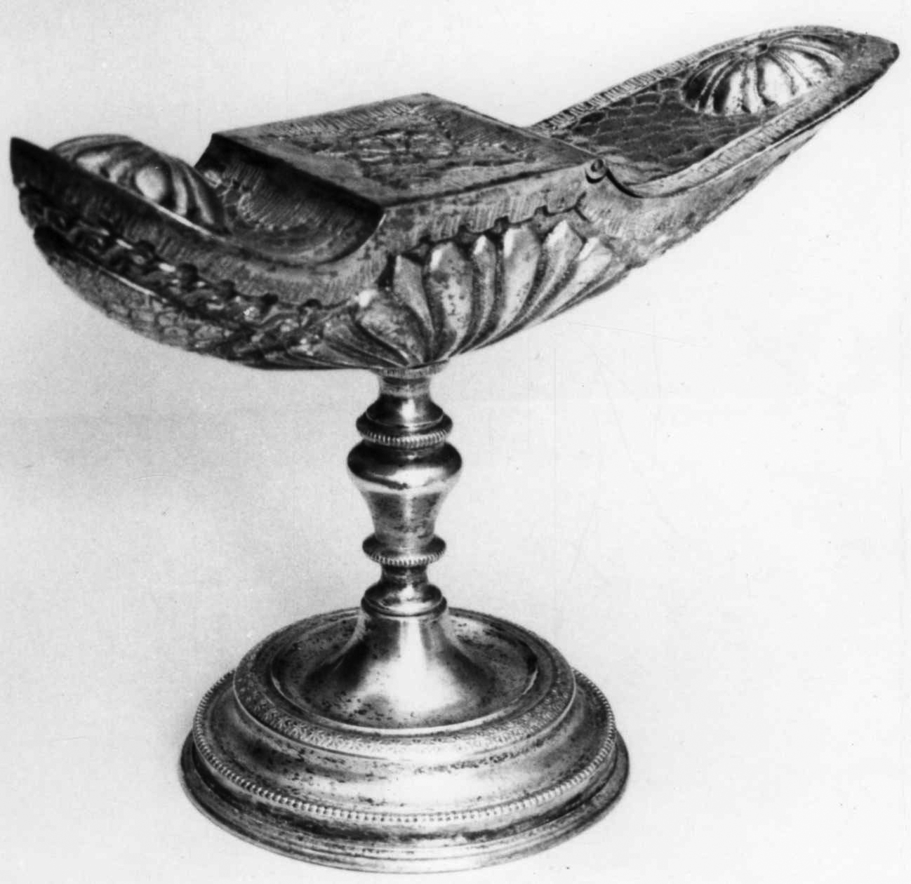 navicella portaincenso, opera isolata - bottega piemontese (fine sec. XVII, sec. XIX)