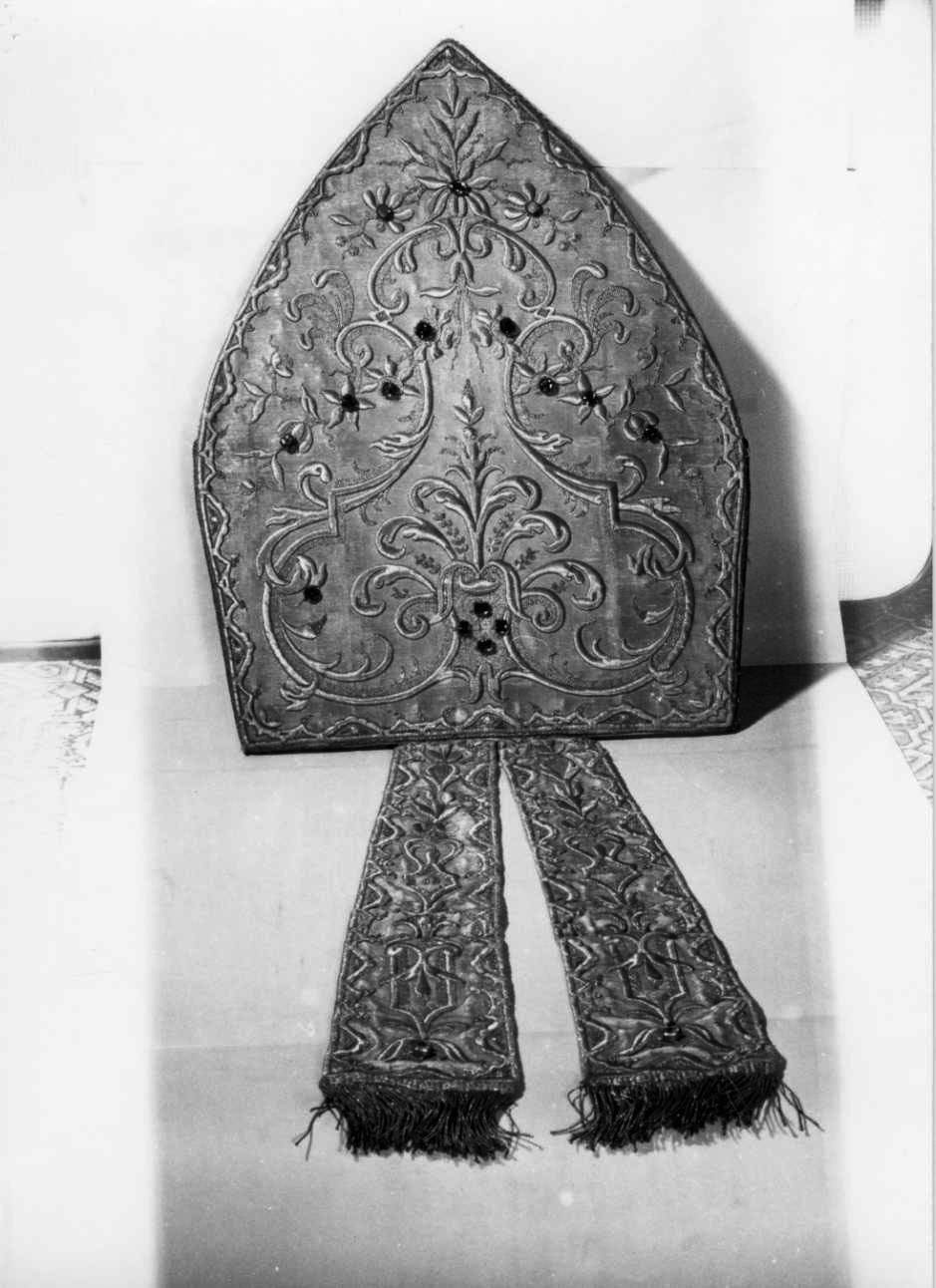 mitria, opera isolata - manifattura piemontese (metà sec. XIX)