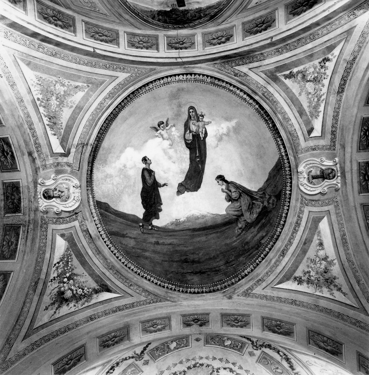 MADONNA CON BAMBINO, SAN CHIAFFREDO E SANTA (dipinto, opera isolata) di Longo A (ultimo quarto sec. XIX)