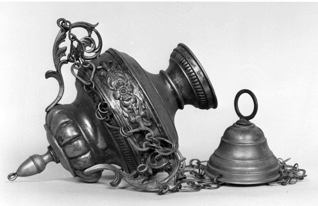 lampada pensile a vaso, serie - bottega piemontese (prima metà sec. XIX)