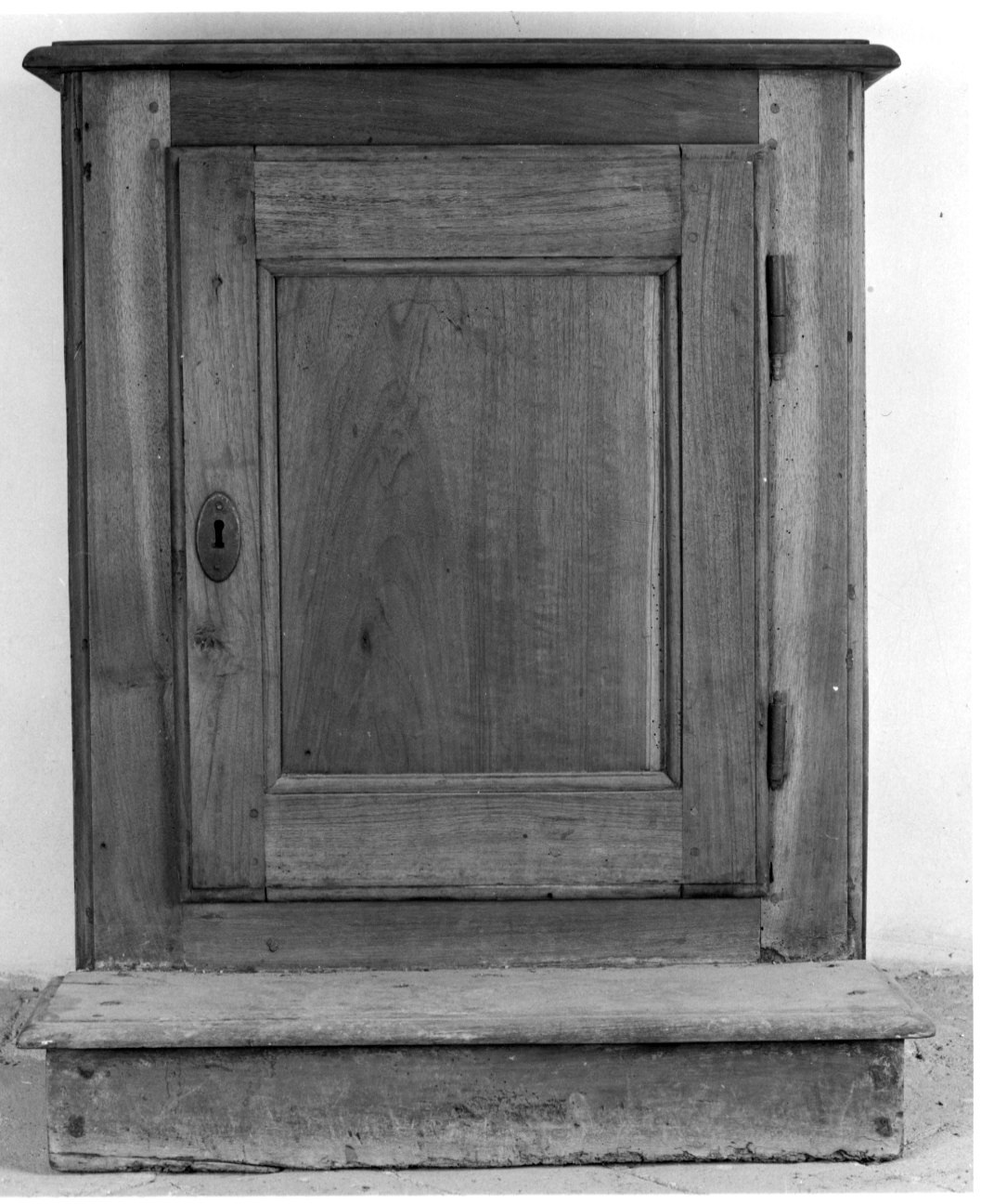 inginocchiatoio - a stipetto, opera isolata - bottega piemontese (seconda metà sec. XIX)