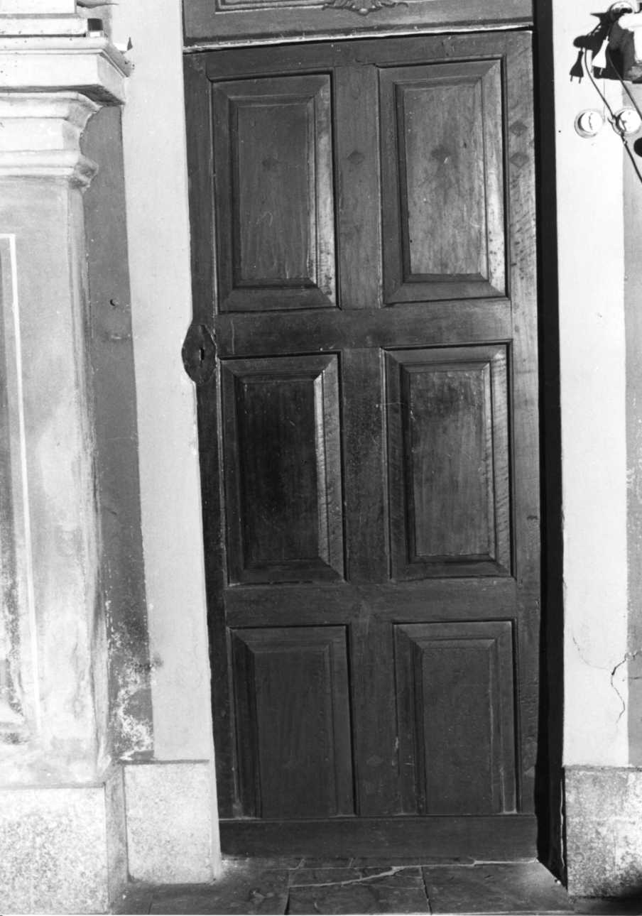 porta - ad un battente, opera isolata - bottega piemontese (metà sec. XVIII)