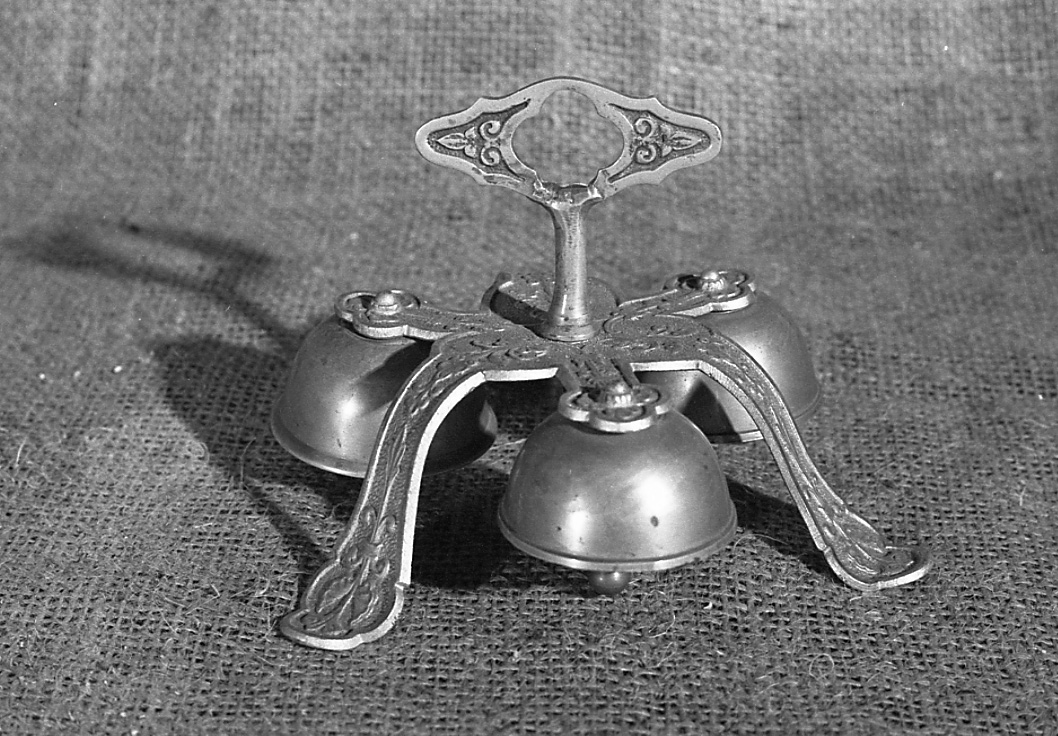 campanello d'altare, opera isolata - bottega piemontese (secc. XIX/ XX)