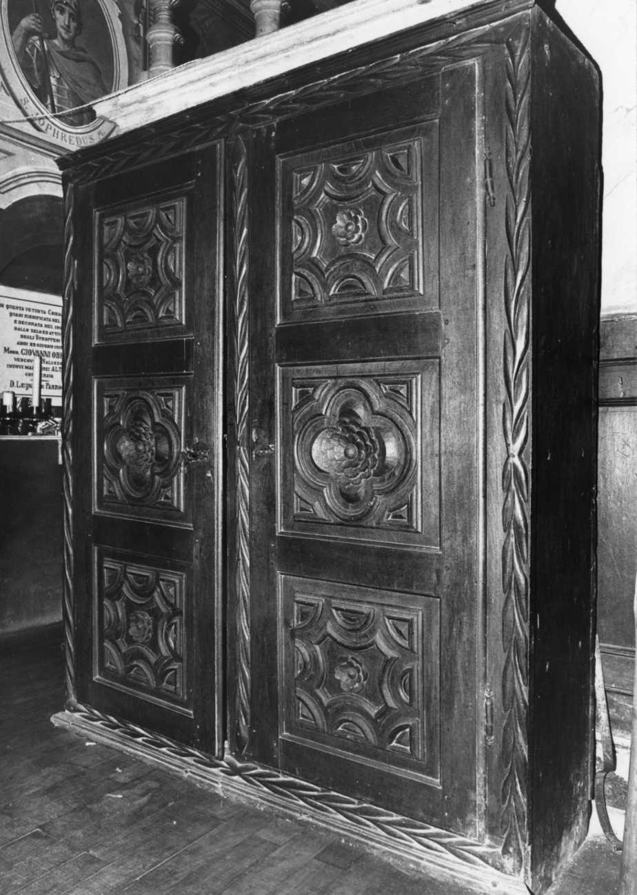 mobile da sacrestia, opera isolata - bottega piemontese (prima metà sec. XVIII)