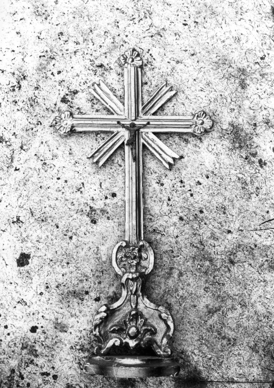 Cristo crocifisso (croce d'altare, opera isolata) - bottega piemontese (sec. XVIII)