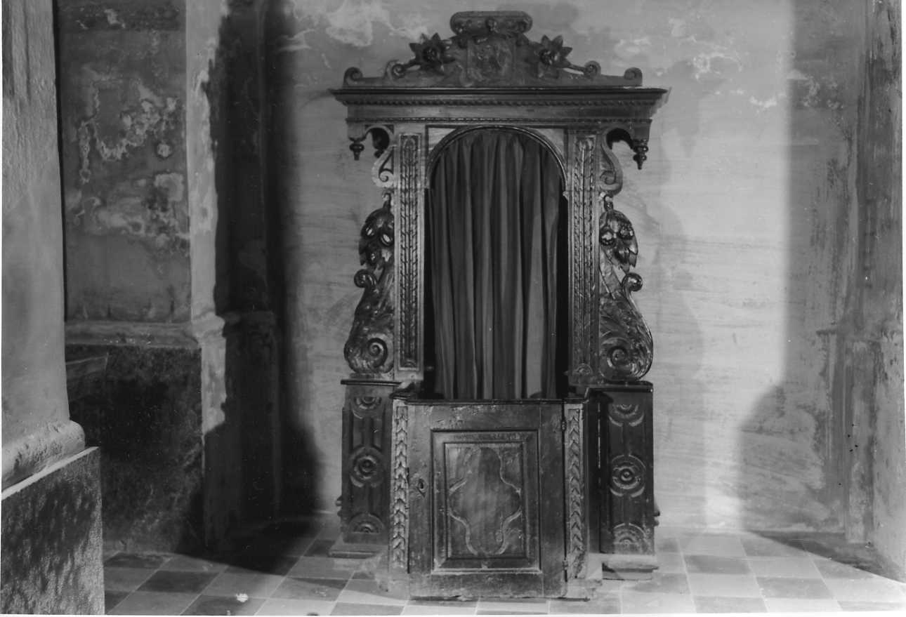 motivi decorativi geometrici e vegetali (confessionale, opera isolata) - ambito piemontese (primo quarto sec. XVIII)