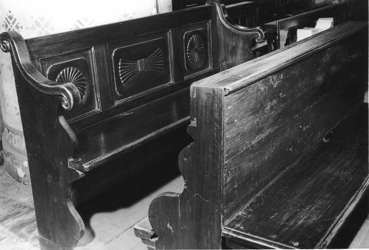 motivi decorativi geometrici (banco da chiesa, coppia) - bottega cuneese (metà sec. XIX)