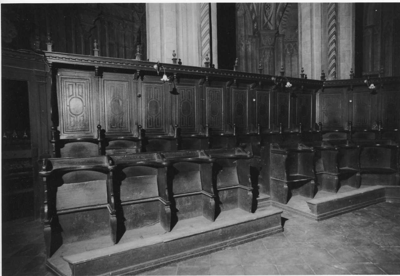 motivi decorativi geometrici (stalli del coro, opera isolata) di De Senilis Nicola, De Senilis Bartolomeo (ultimo quarto sec. XVI)