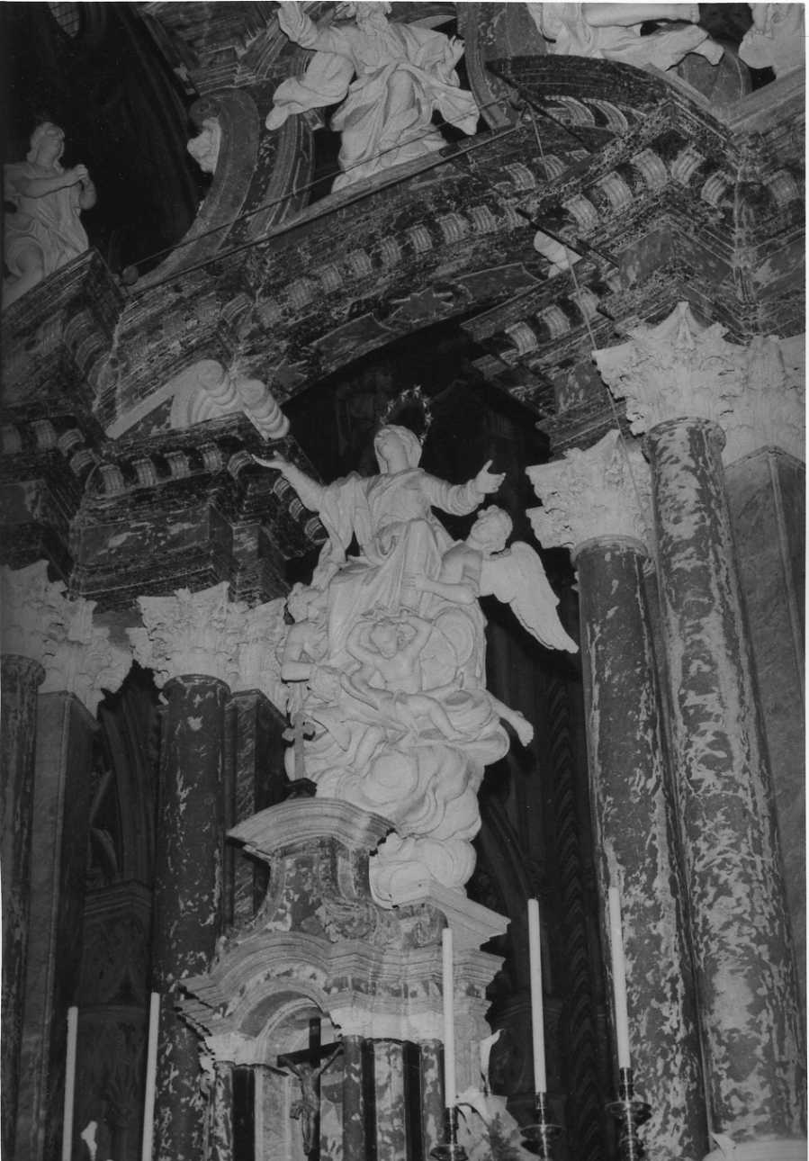 Madonna Assunta con angeli (scultura, elemento d'insieme) di Plura Carlo Giuseppe (primo quarto sec. XVIII)