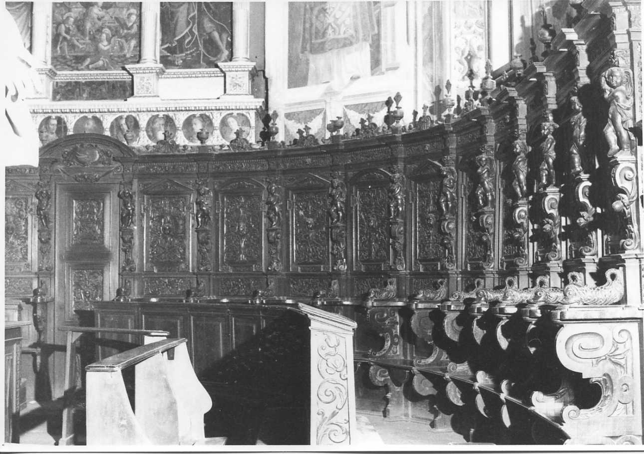 motivi decorativi vegetali con angeli (stalli del coro, insieme) di Termine Bartolomeo (ultimo quarto sec. XVII)