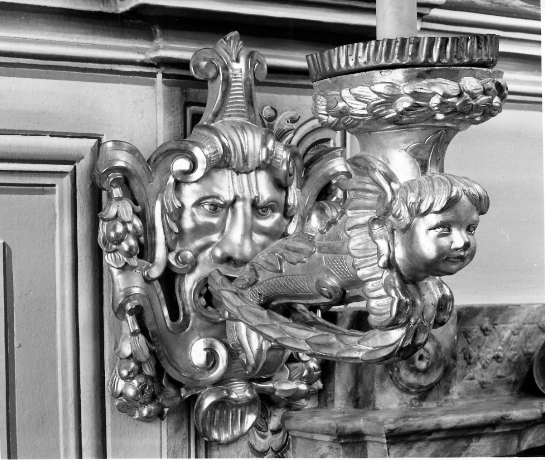 candeliere da parete di chiesa, coppia - produzione piemontese (sec. XVIII)