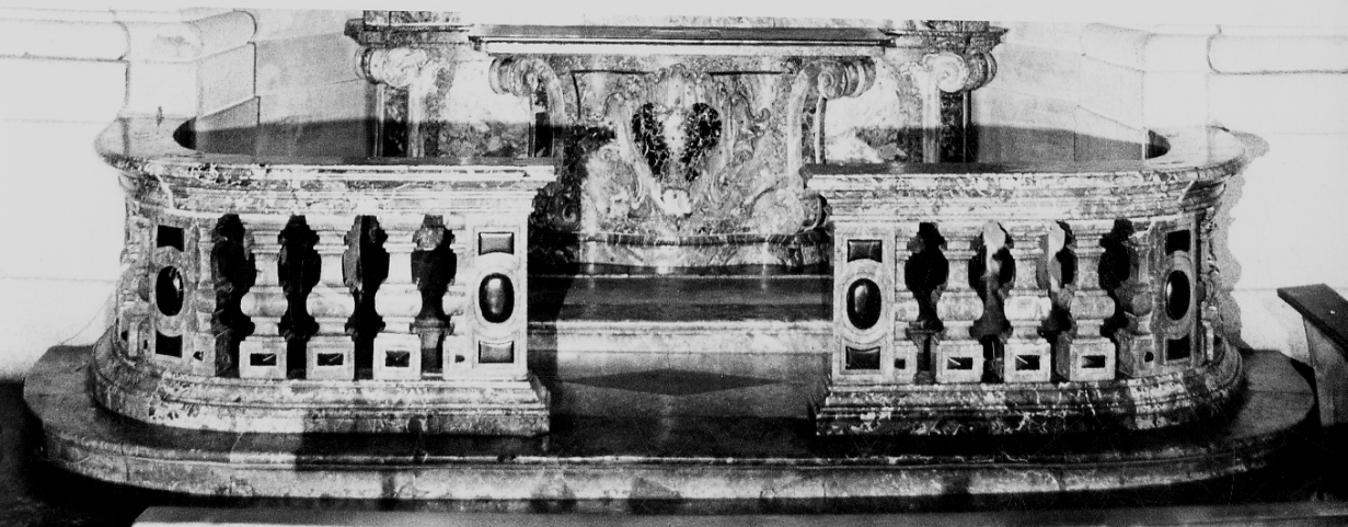 balaustrata di altare, serie - bottega lombarda (ultimo quarto sec. XVII)