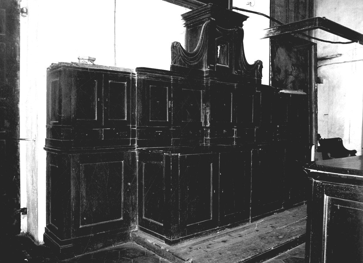 mobile da sacrestia con alzata, opera isolata - bottega novarese (secondo quarto sec. XIX)