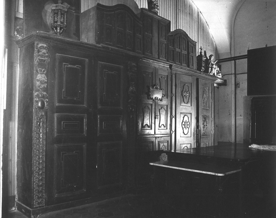 mobile da sacrestia, opera isolata - bottega novarese (seconda metà sec. XVIII)