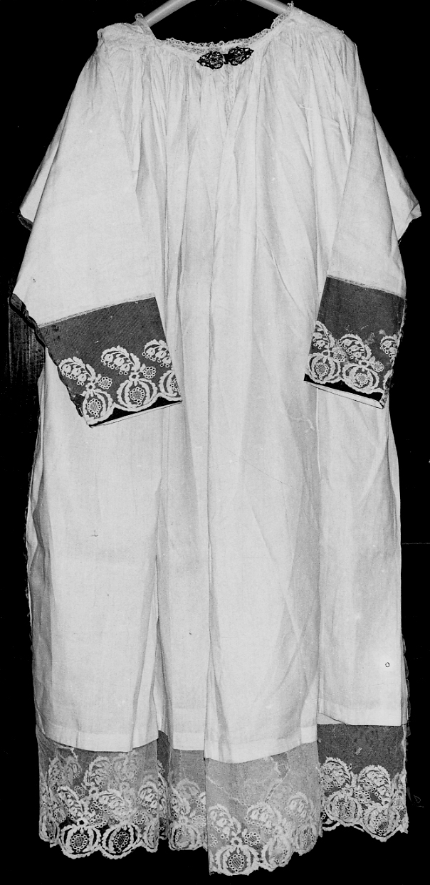 camice ecclesiastico, opera isolata - manifattura novarese (fine sec. XIX)
