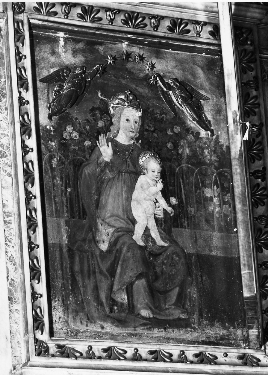 Madonna che adora Gesù Bambino nel roseto (dipinto, opera isolata) - ambito novarese (metà, terzo quarto sec. XV, sec. XIX)