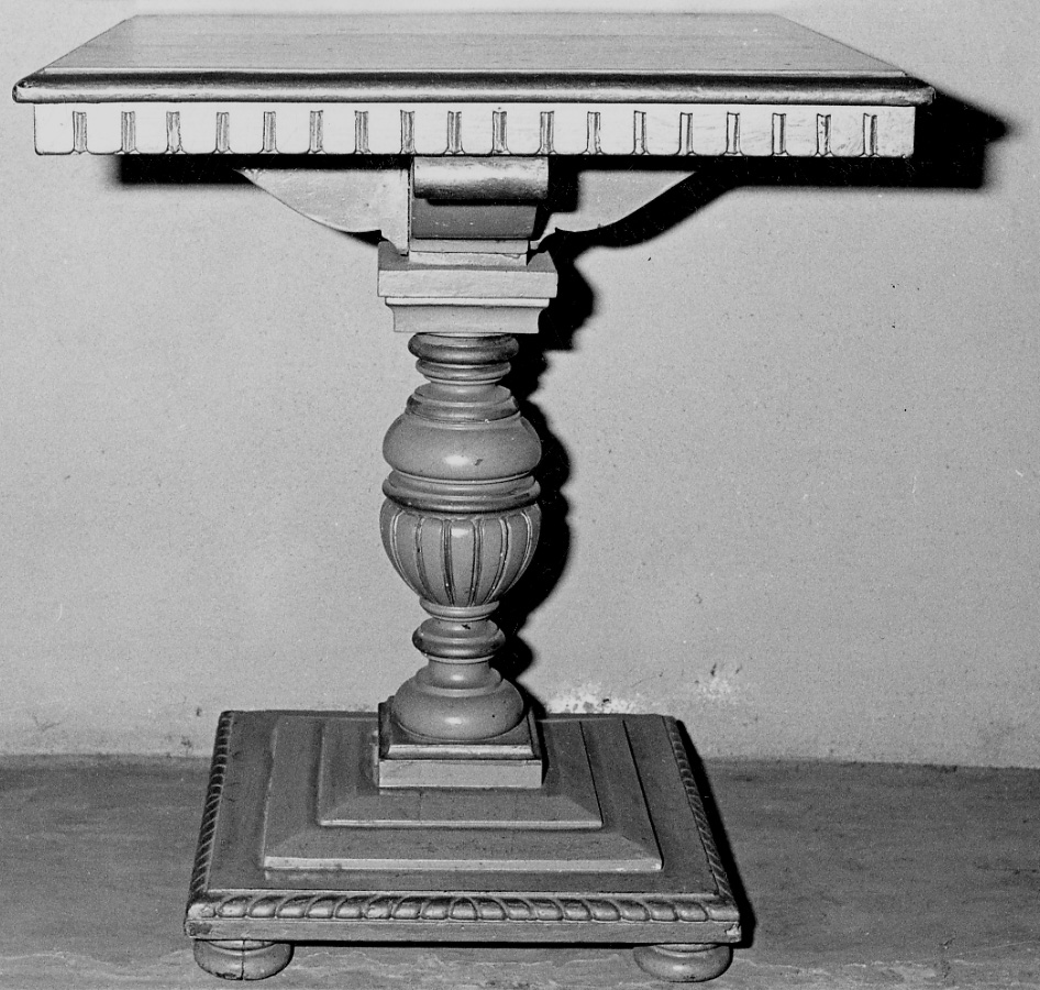 tavolino, opera isolata - bottega novarese (prima metà sec. XIX)