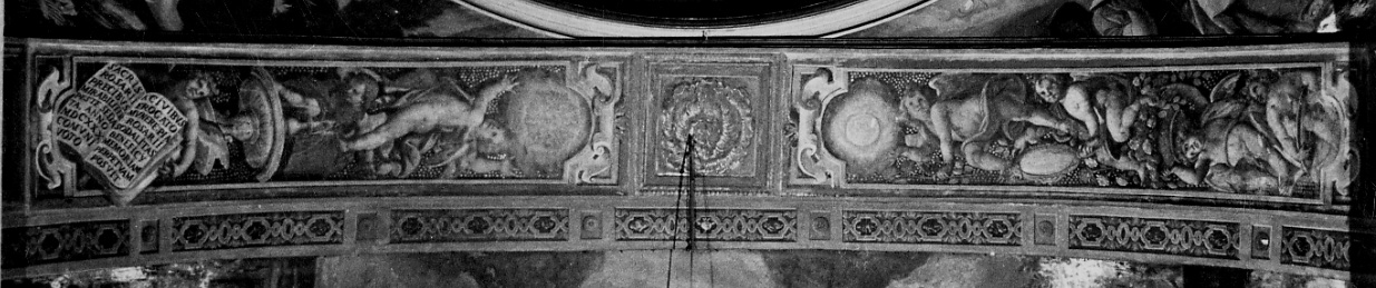 angioletti con oggetti simbolici (decorazione pittorica, elemento d'insieme) di Della Rovere Giovanni Mauro detto Fiamminghino (secondo quarto sec. XVII)