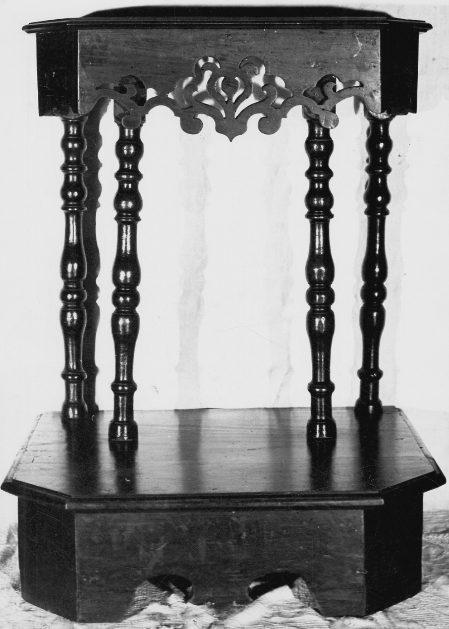 inginocchiatoio, coppia - bottega lombardo-piemontese (fine/inizio secc. XIX/ XX)