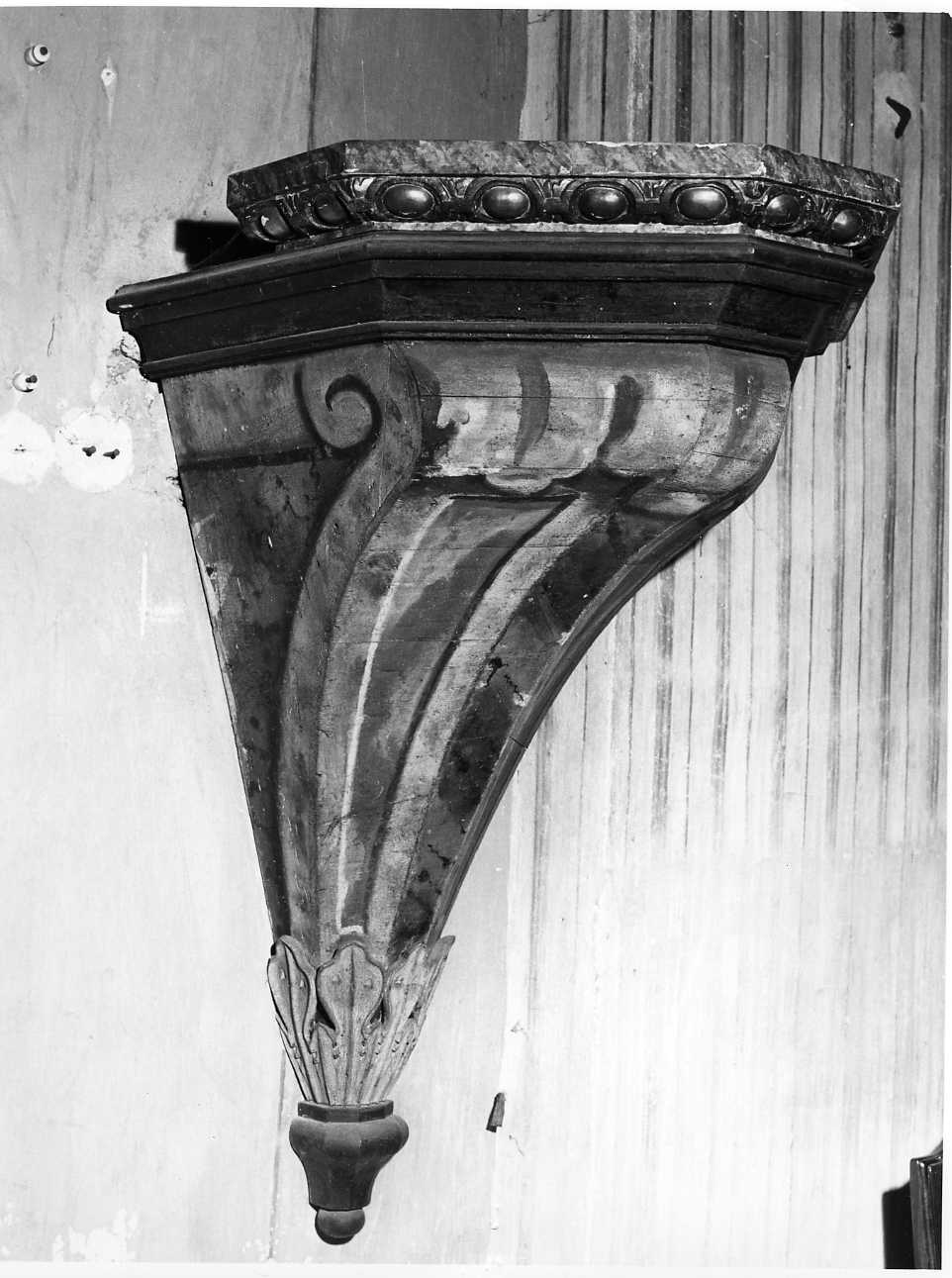 mensola, serie - bottega novarese (seconda metà sec. XIX)