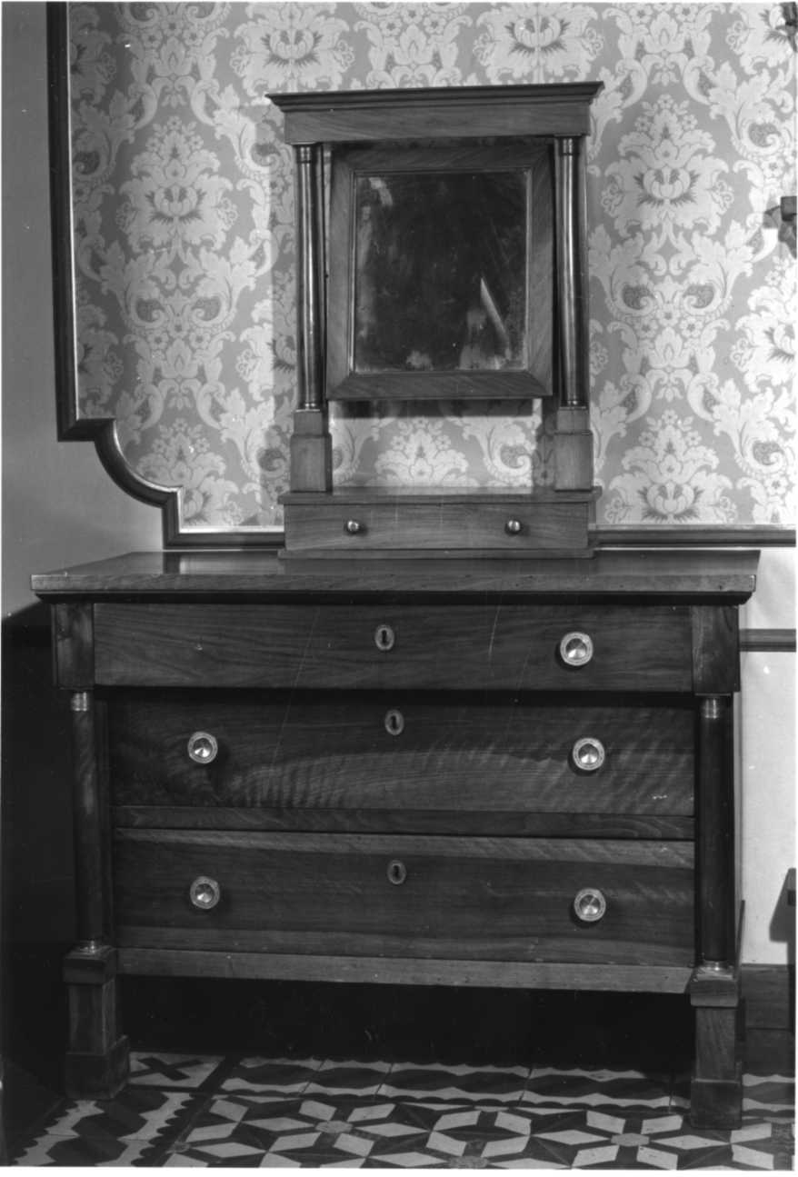 cassettone, opera isolata - bottega lombarda (primo quarto sec. XIX)