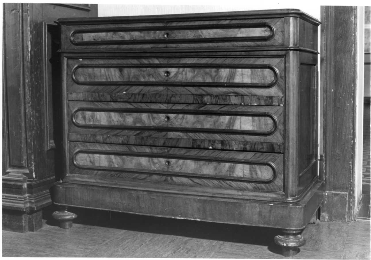 cassettone, opera isolata - bottega novarese (prima metà sec. XIX)