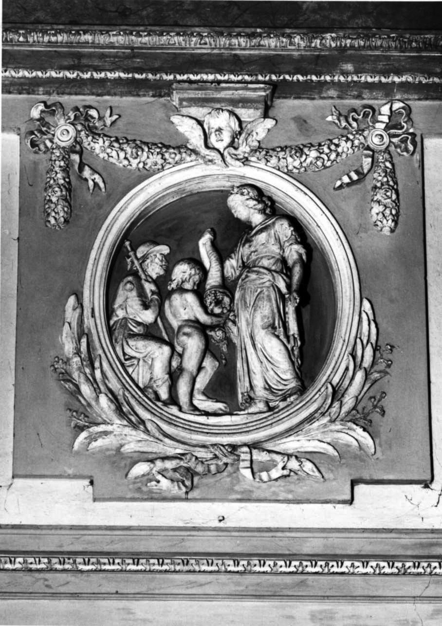 Beneficenza (decorazione plastica, opera isolata) di Argenti Giuseppe (metà sec. XIX)