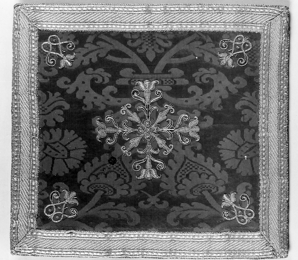 borsa del corporale, opera isolata - manifattura italiana (fine/inizio secc. XVI/ XVII)