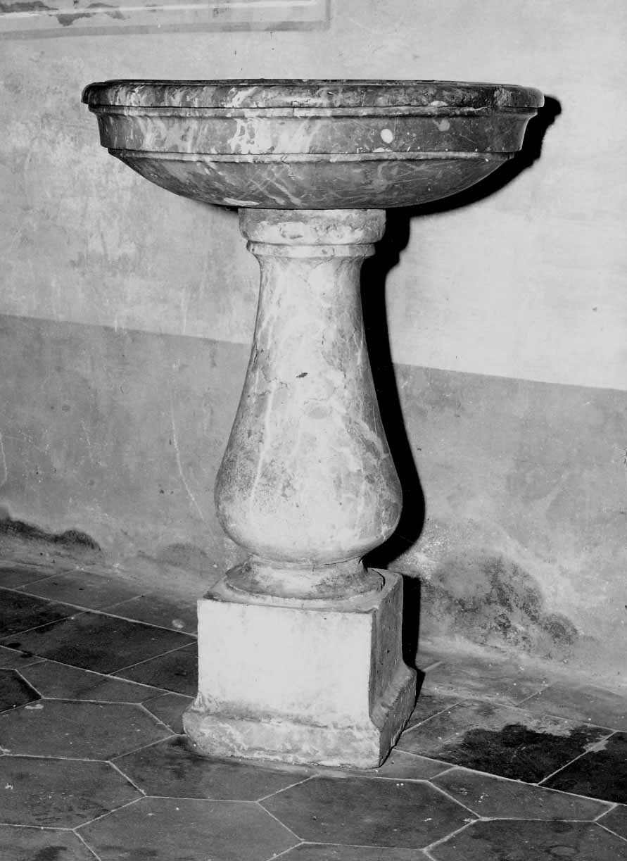 acquasantiera - a fusto, opera isolata - bottega novarese (fine sec. XVII)