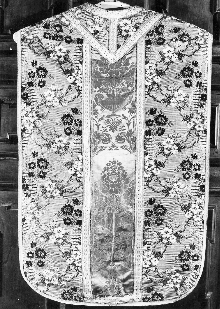 paramento liturgico, insieme - manifattura francese (metà sec. XVIII)