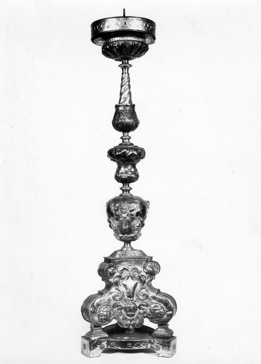 candeliere, serie - bottega lombarda (fine/inizio secc. XVII/ XVIII)