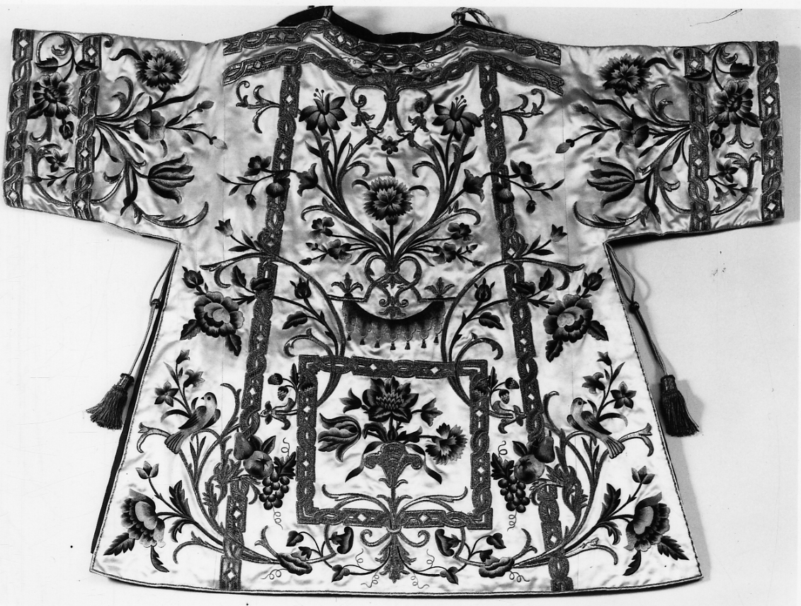 dalmatica, opera isolata - manifattura lombarda, manifattura piemontese (fine, metà sec. XVIII, sec. XX)