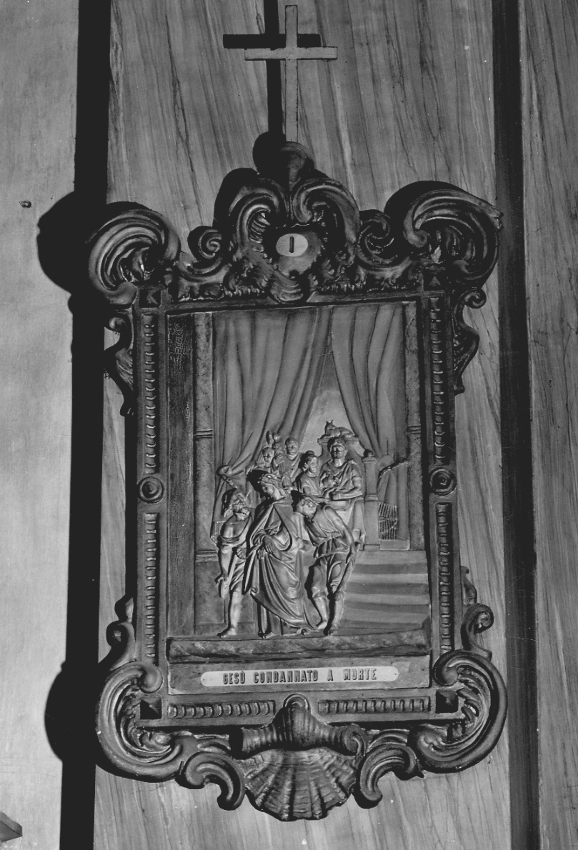stazioni della via crucis (Via Crucis, serie) di Avondo Luigi (primo quarto sec. XX)