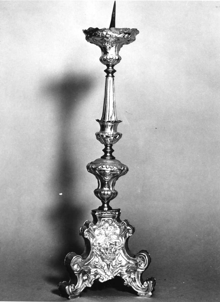 candeliere, serie - bottega lombarda (secc. XVII/ XVIII)