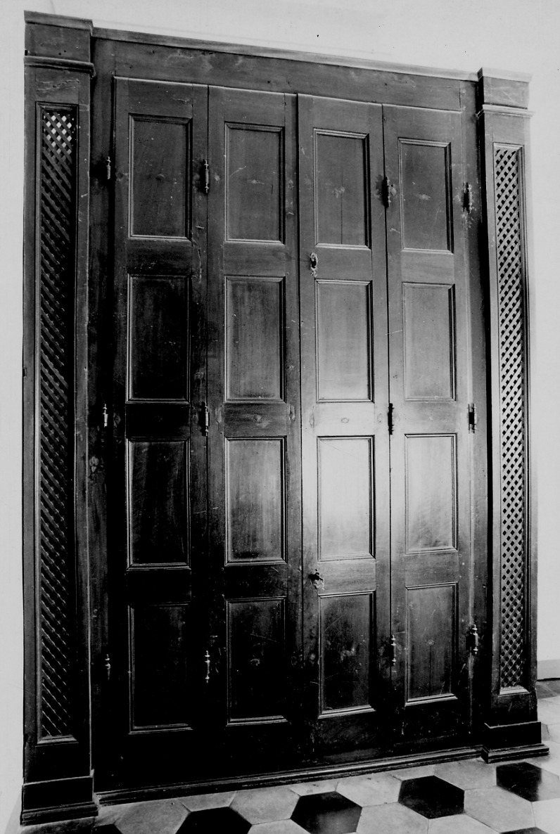 armadio, opera isolata - bottega piemontese (sec. XVIII)