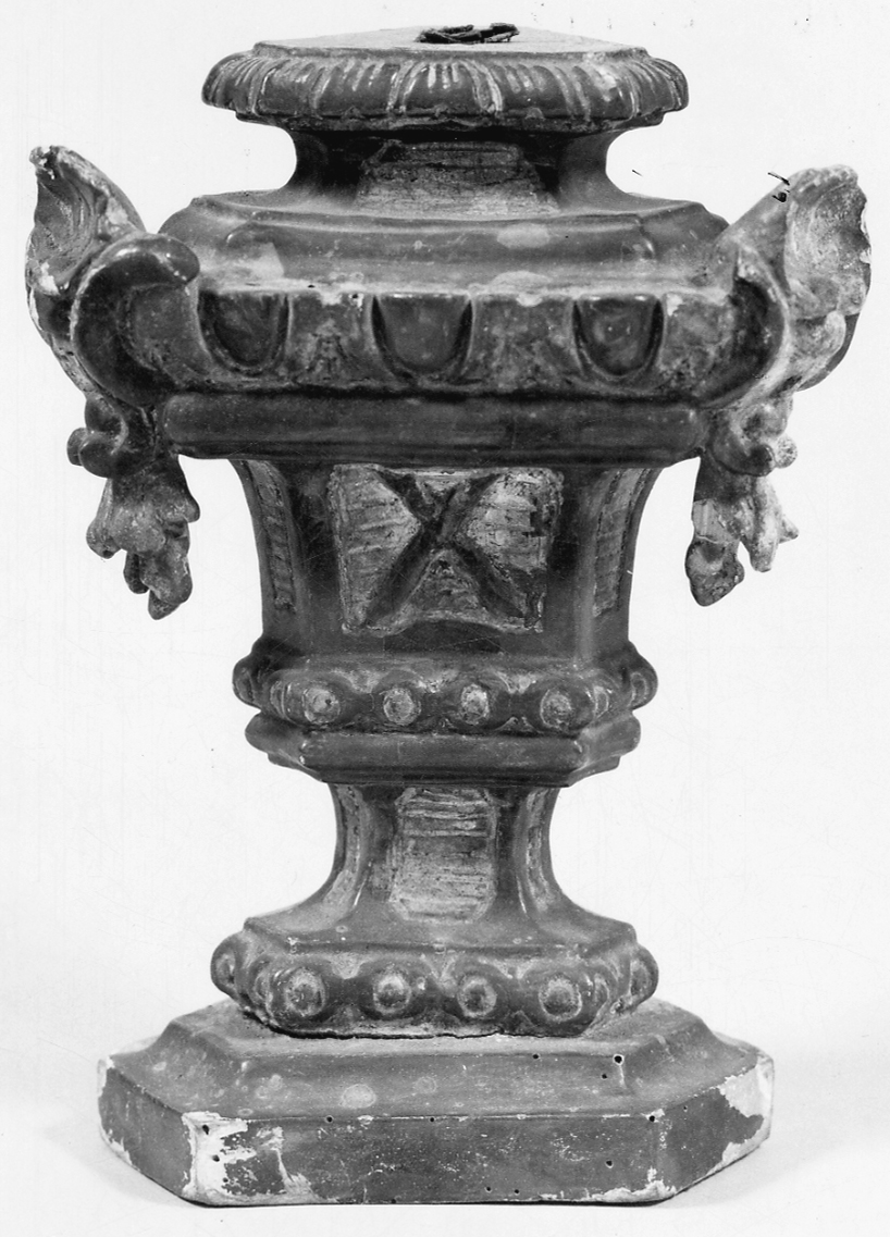 portacandelabro, serie - bottega piemontese (fine sec. XVIII)