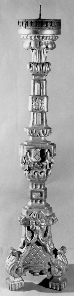 candeliere da chiesa, serie - bottega piemontese (fine/inizio secc. XVIII/ XIX)