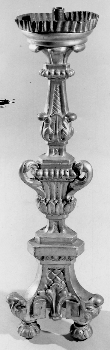 candeliere da chiesa, insieme - bottega piemontese (ultimo quarto sec. XVIII)