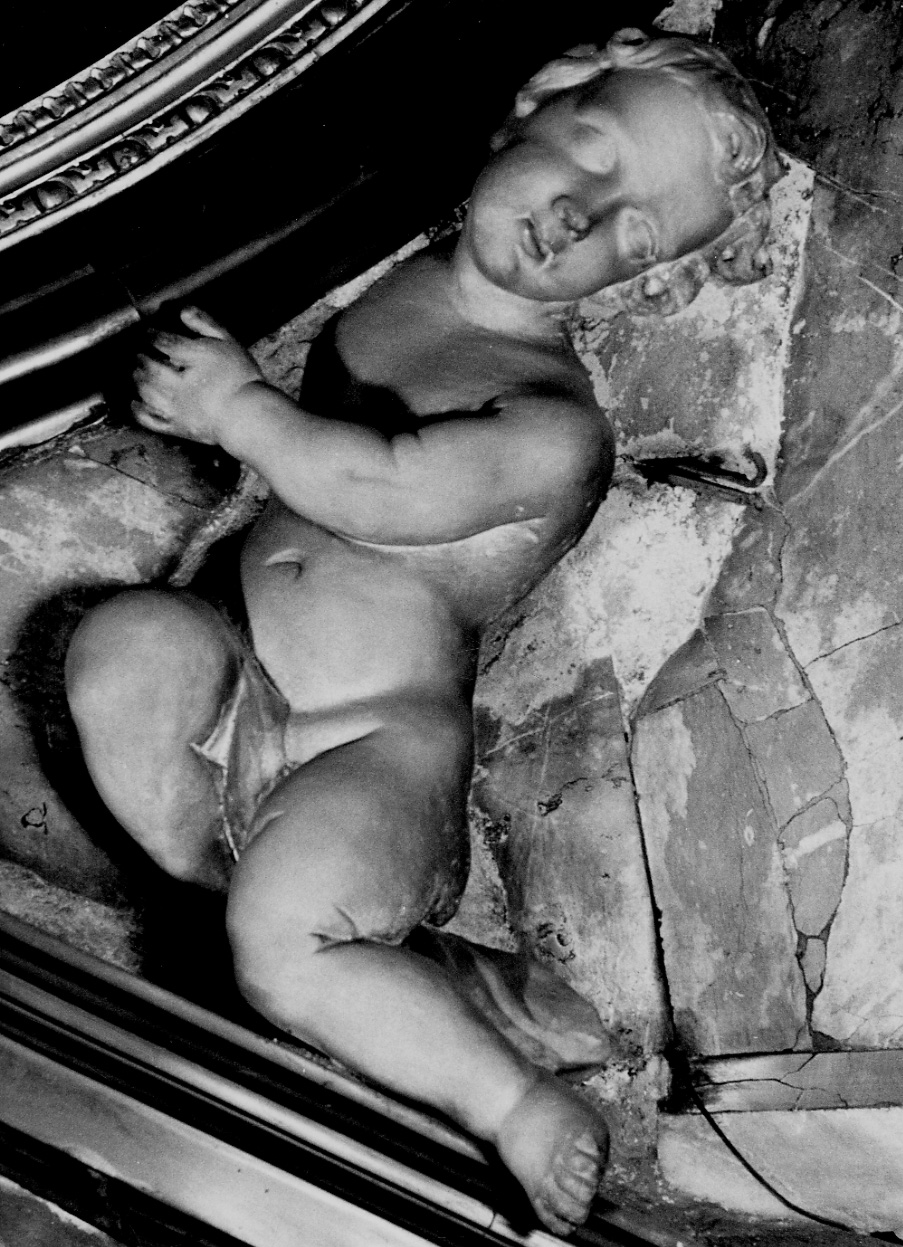 putto (decorazione plastica, coppia) - bottega luganese (fine/inizio secc. XVII/ XVIII)