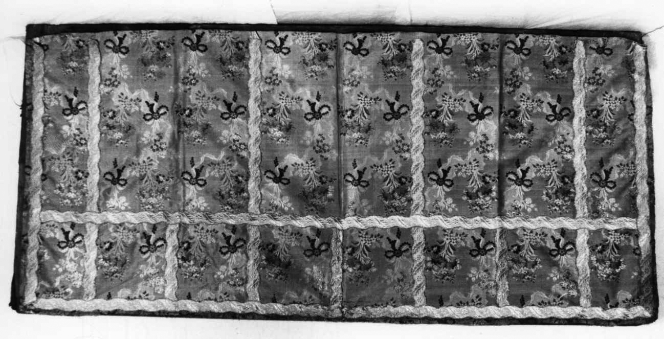 paliotto, opera isolata - manifattura italiana (terzo quarto sec. XVIII)