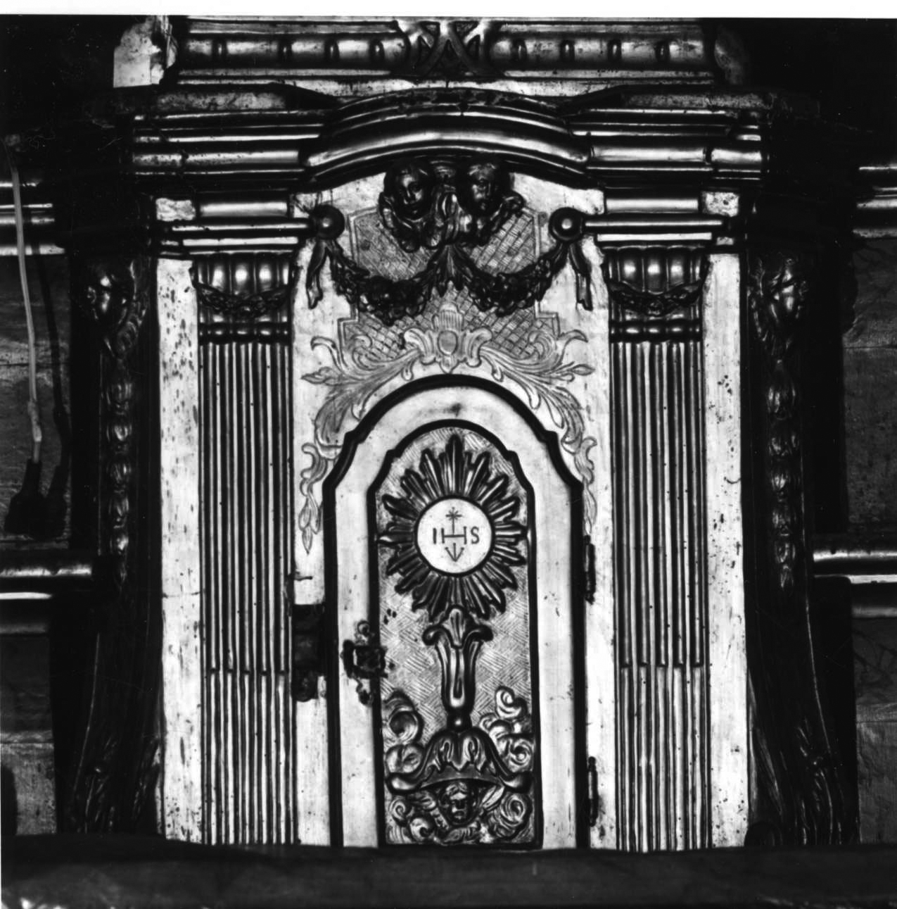 calice eucaristico (tabernacolo - a frontale architettonico, elemento d'insieme) - bottega torinese (metà sec. XVIII)