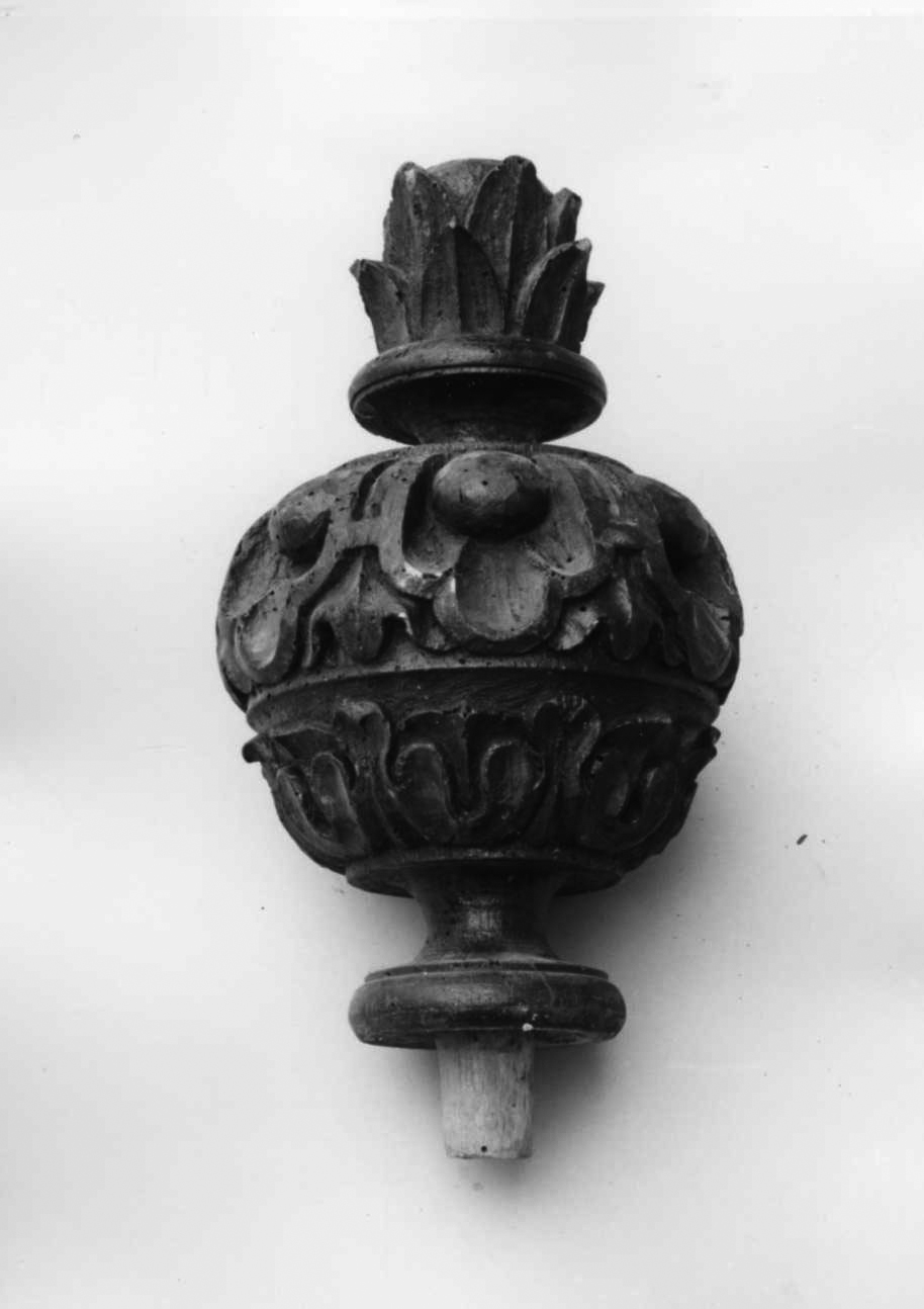 pomolo, serie - bottega piemontese (ultimo quarto sec. XVII)