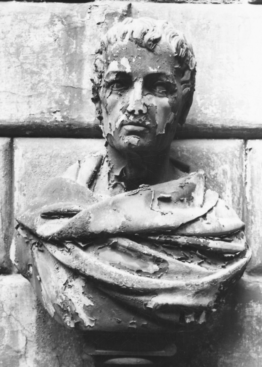 ritratto di Giambattista Giuliano (busto, elemento d'insieme) - bottega piemontese (secondo quarto sec. XIX)