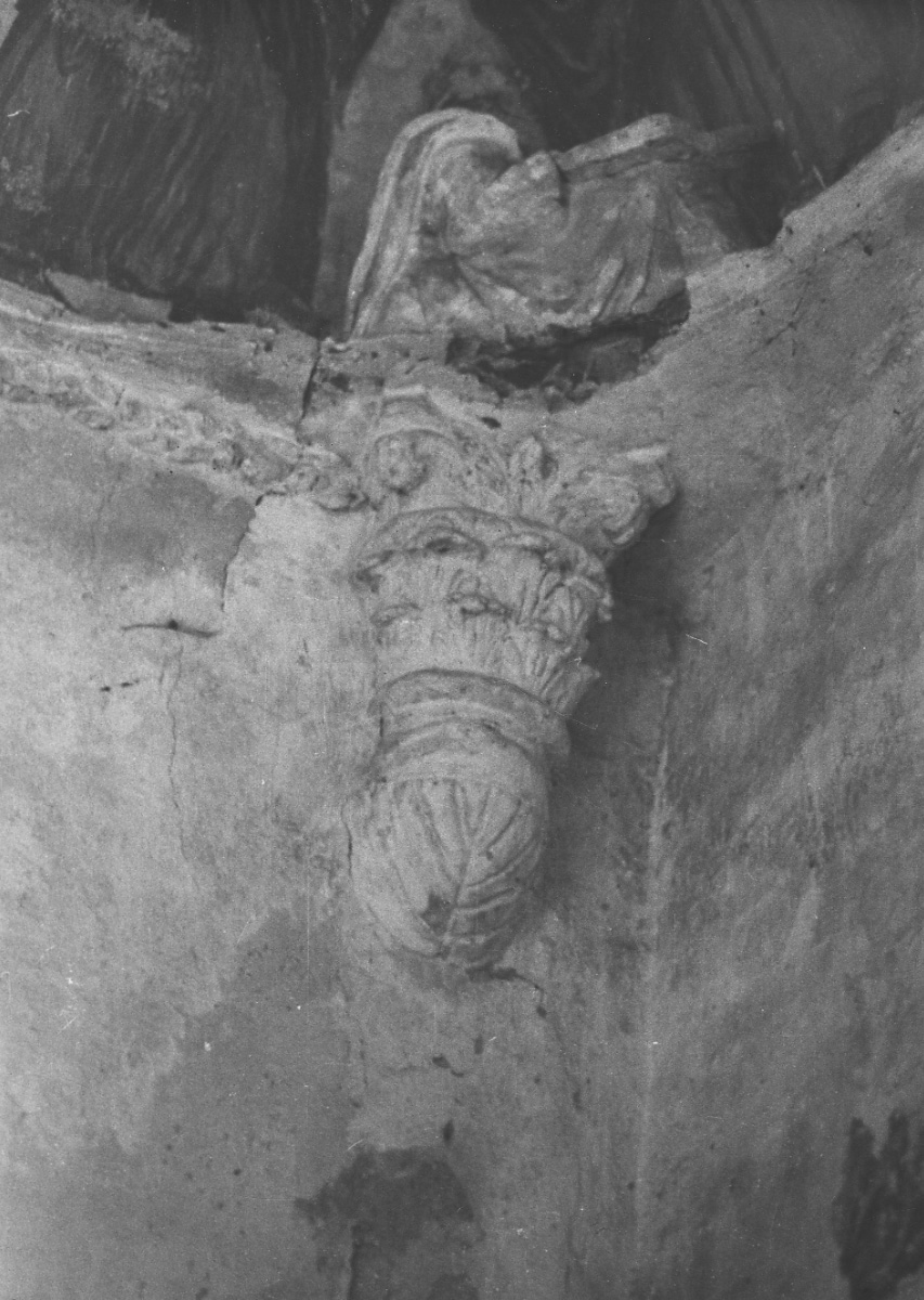 capitello, opera isolata - bottega piemontese (primo quarto sec. XVII)