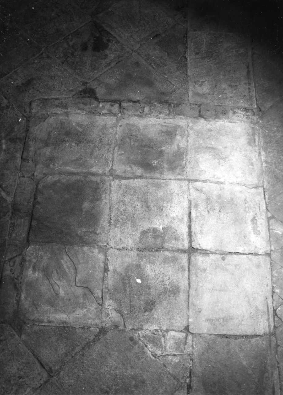 lastra tombale, opera isolata - bottega piemontese (sec. XVII)