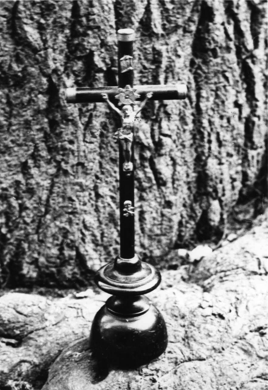 Cristo crocifisso (croce d'altare, opera isolata) - manifattura piemontese (primo quarto sec. XX)